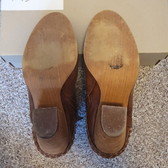 OXO heeled ankle boot - medium heel (size 7M - Kasper) - Picture 4 of 4